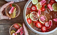 | (5) Rosé sangria: Sådan laver du sangria med rosé
