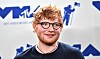 Ed Sheeran på forsiden: Viser sixpack frem