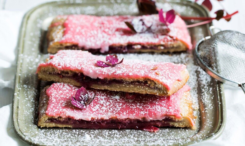 Hindbærsnitter med ølandshvedemel
