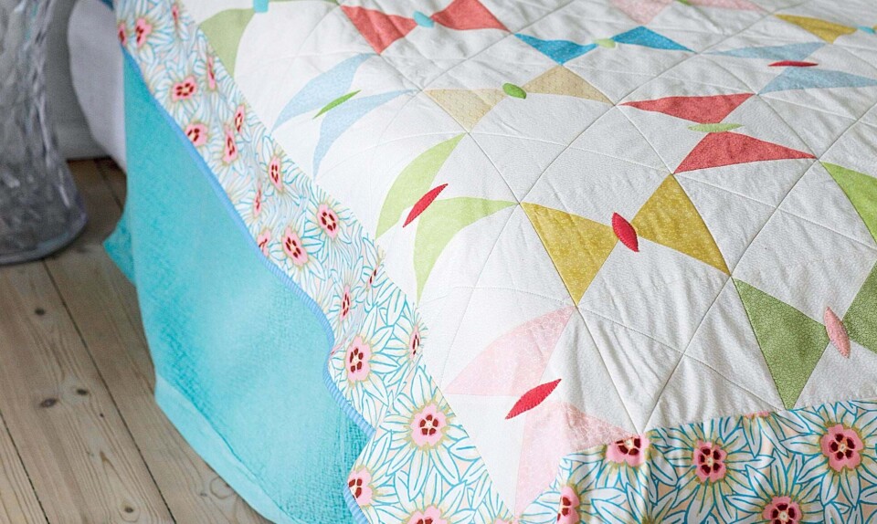 Patchwork: Flot sengetæppe med sommerfugle
