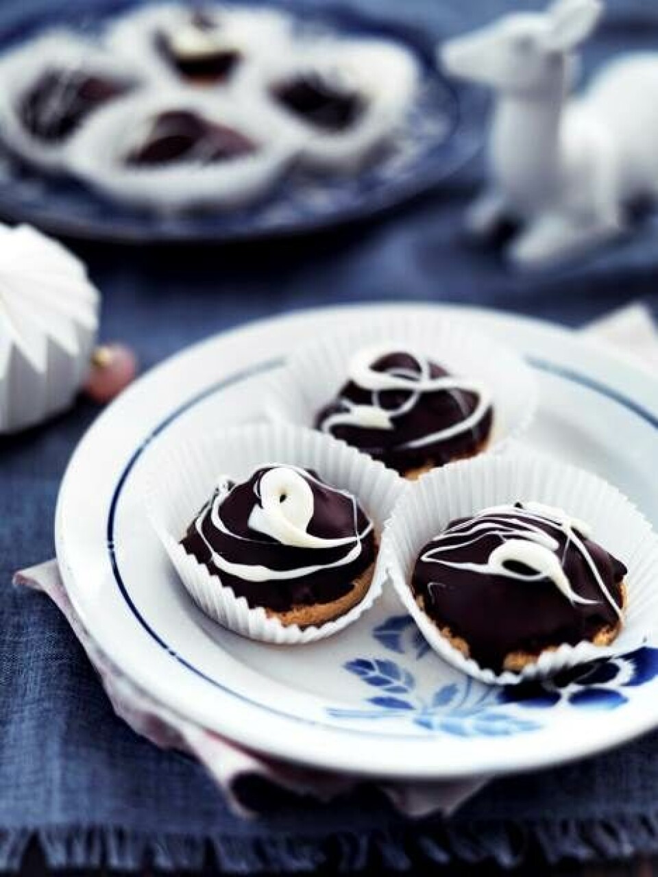 Baileyshjerter med crunch & Sarah Bernhardt med mandelganache