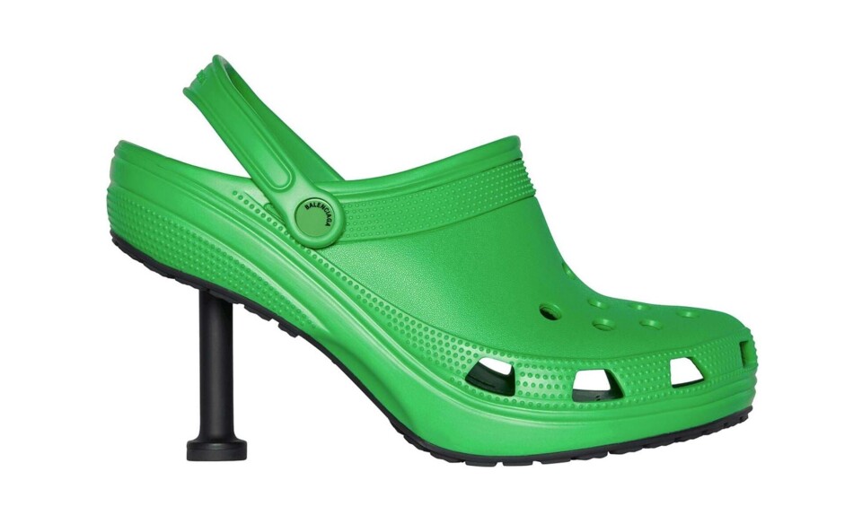 balenciaga crocs