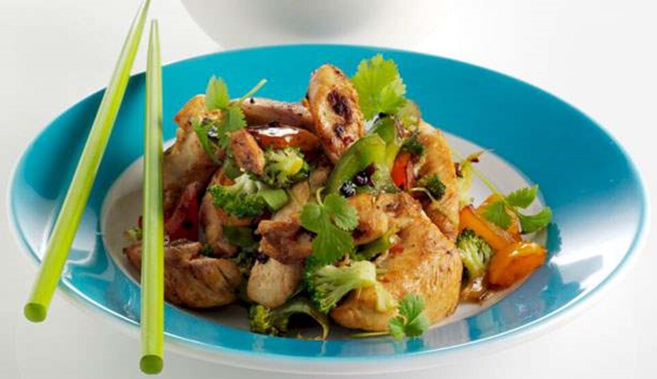 Opskrift på lynstegt kylling i wok