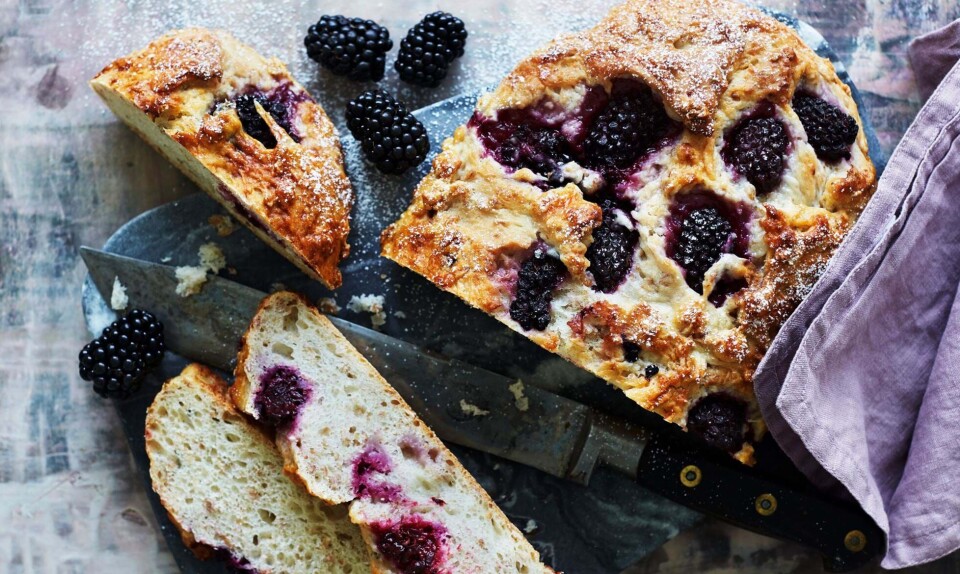 Brød med brombær og rug