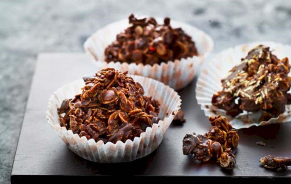 Havre-kokos-granola med mørk chokolade