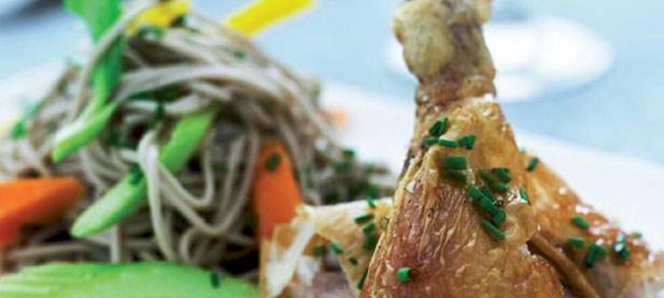 Kylling og soba-nudelsalat