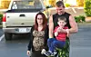 Nathan og Jenelle - og Jenelles søn fra et tidligere forhold - dengang de stadig var sammen. (Foto: All Over)