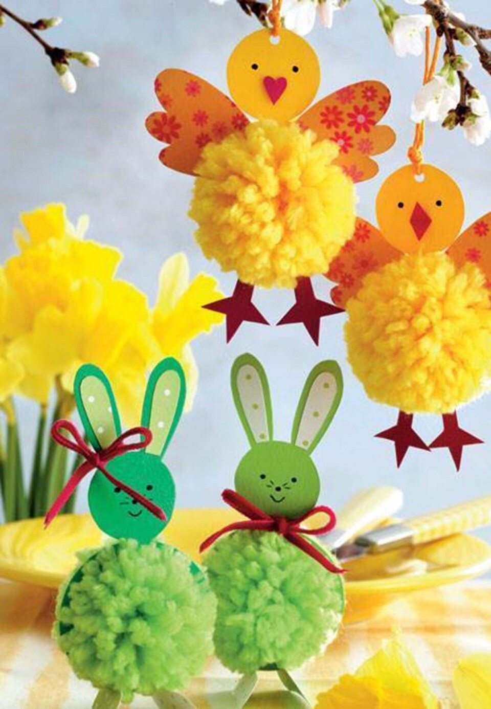 DIY: Påskekyllinger og påskeharer med pomponer