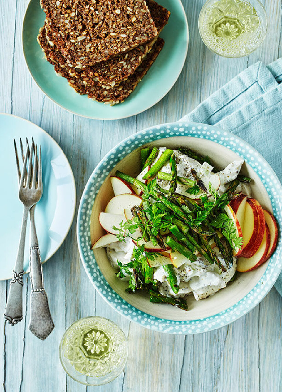 smorrebroed-honsesalat.jpg