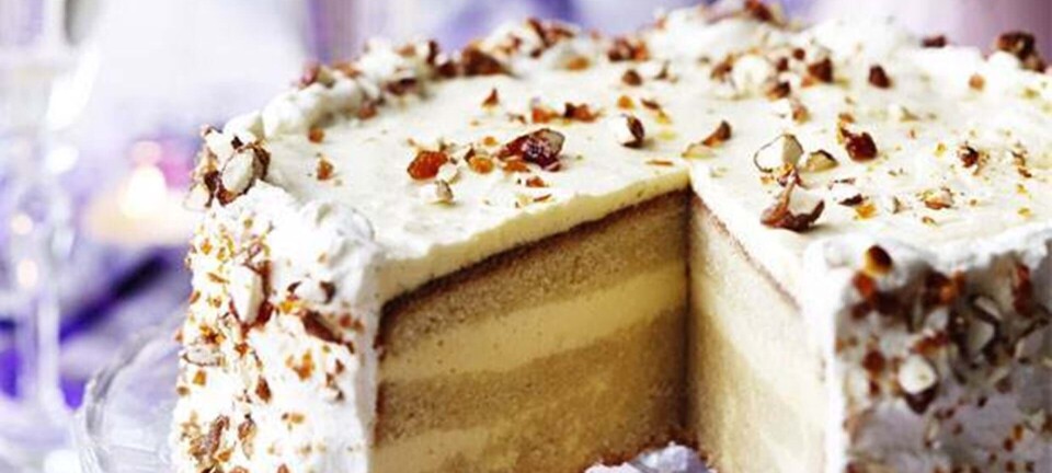 Hvid chokoladekage med passionsfrugt