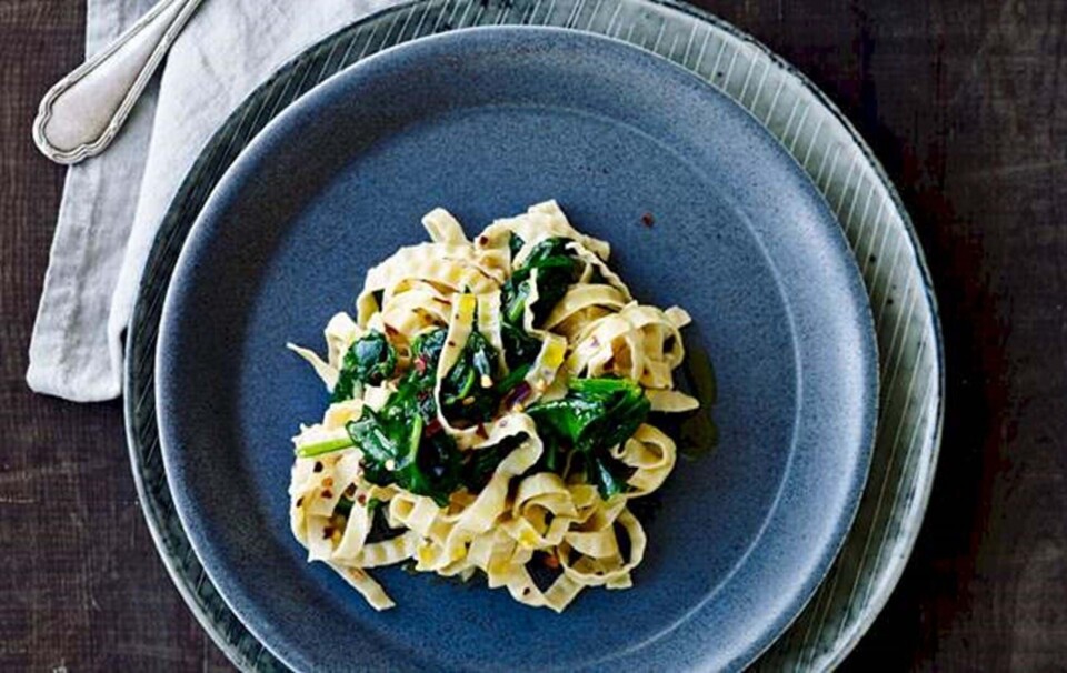 Bønnepasta med spinat