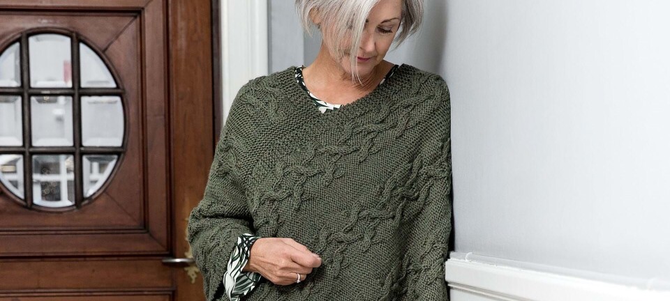 Strik selv: Smuk poncho i lige stykker