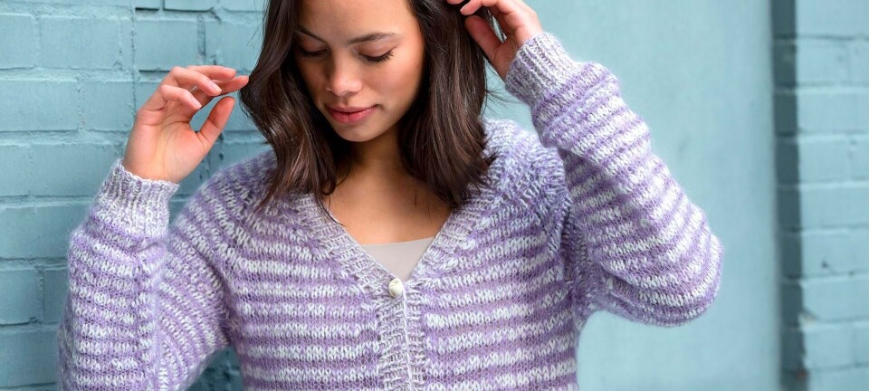 Strik selv: Smuk trĂžje med lilla striber