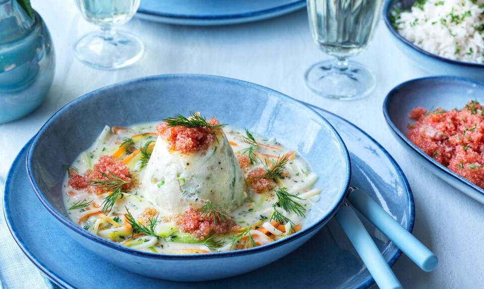 Fisketimbaler med urtesovs og st