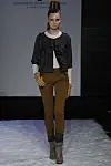Dagens designer: Charlotte Eskildsen viste skulpturelle piger med pisk