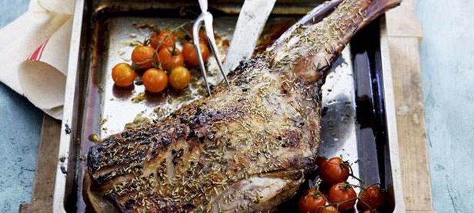 Lammekølle med blommetomater, marineret i honning, rosmarin og hvidløg