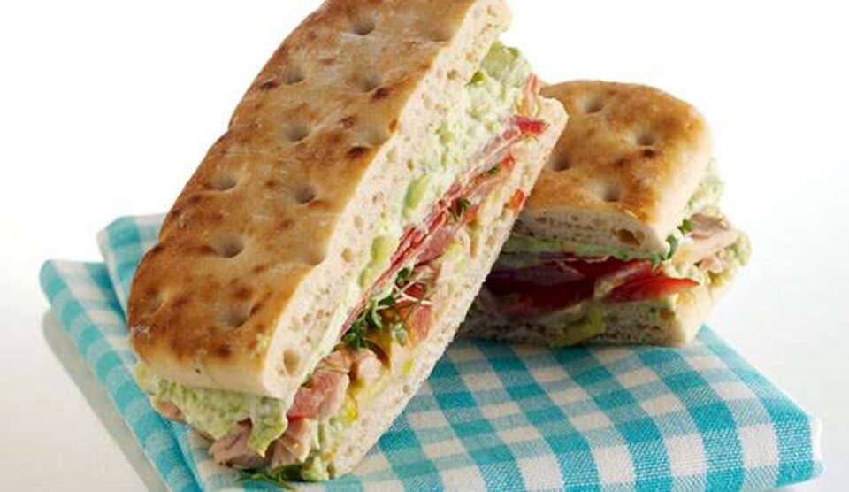 Opskrift på tundsandwich med krydret avocadocreme
