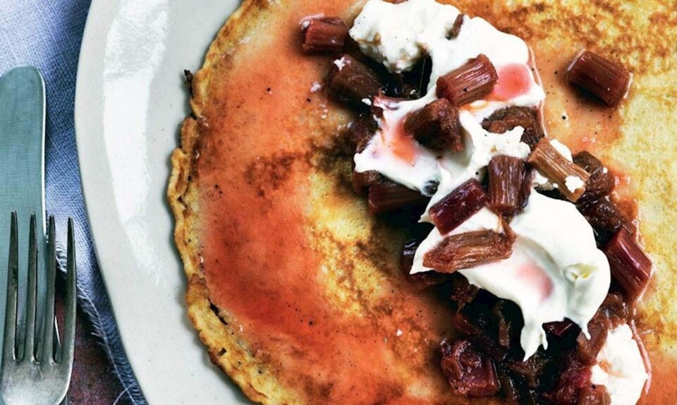 Crêpes med rabarber og mascarpone-creme