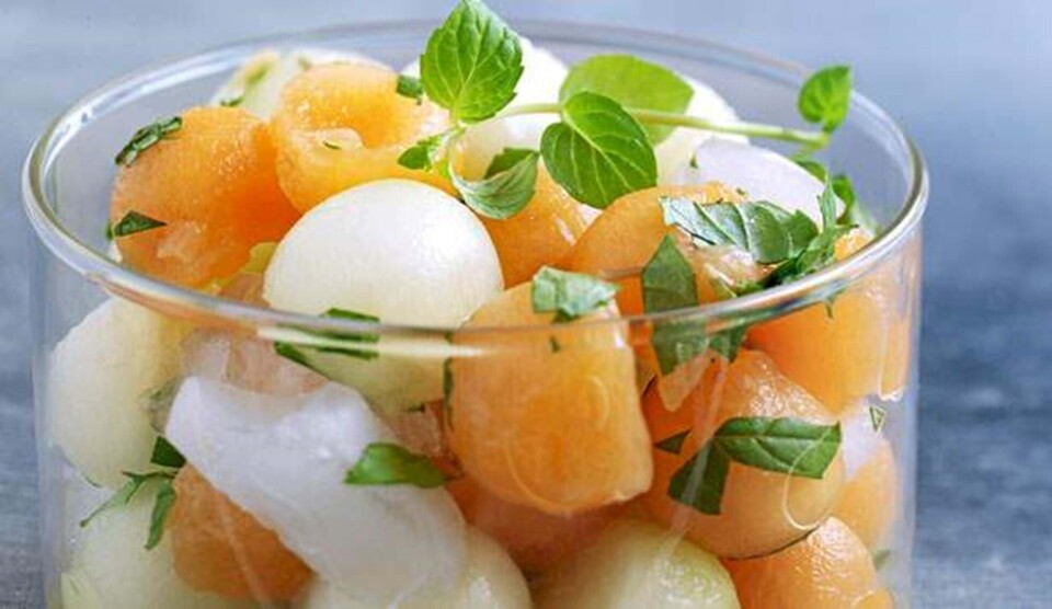 Opskrift på melonsalat med mynte og limesaft