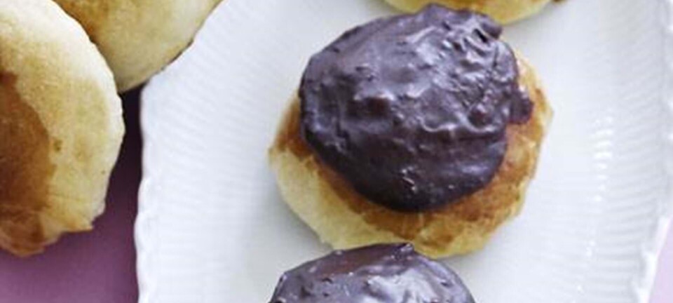 Fastelavnsboller med mokka og chokolade