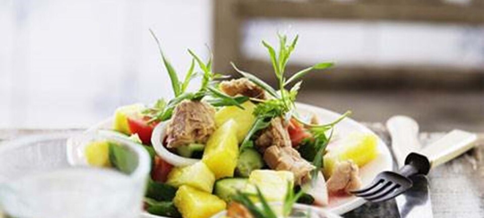 Tunsalat med ananas og bacon