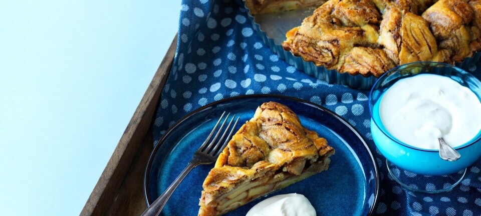 Æblepie med kanelsnegle