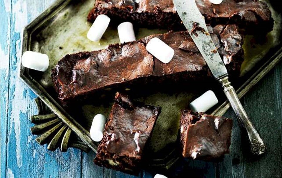 Sukkerfri brownies med valnødder og marshmallows