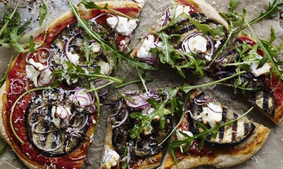 Pizza med grillede auberginer