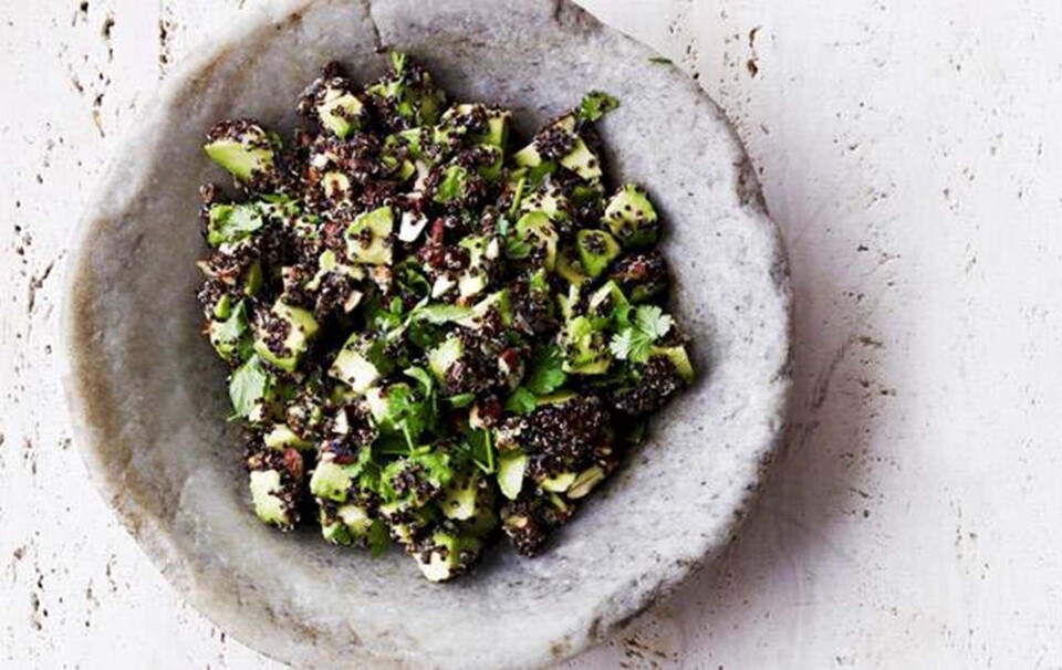 Avocadosalat med quinoa
