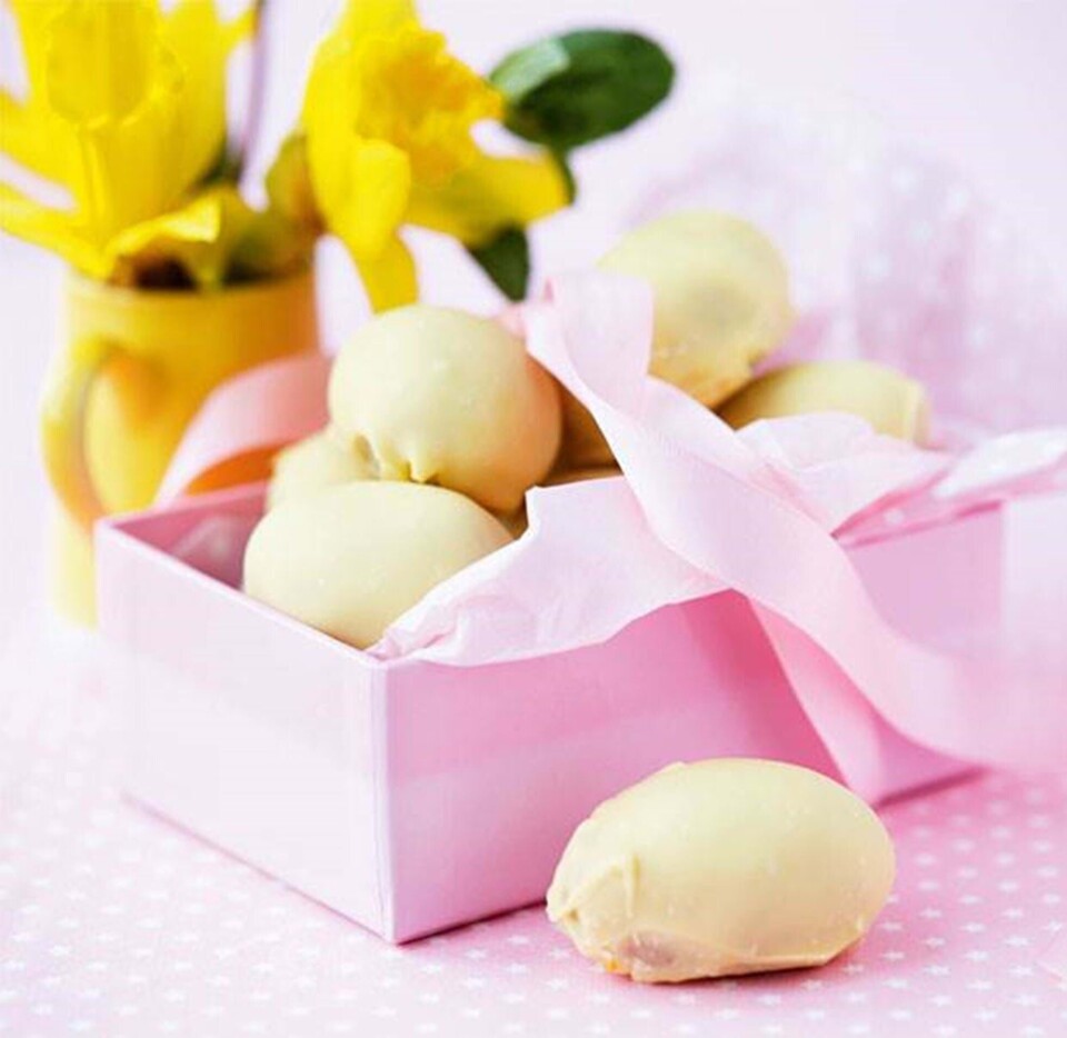 Citronpåskeæg med nougat