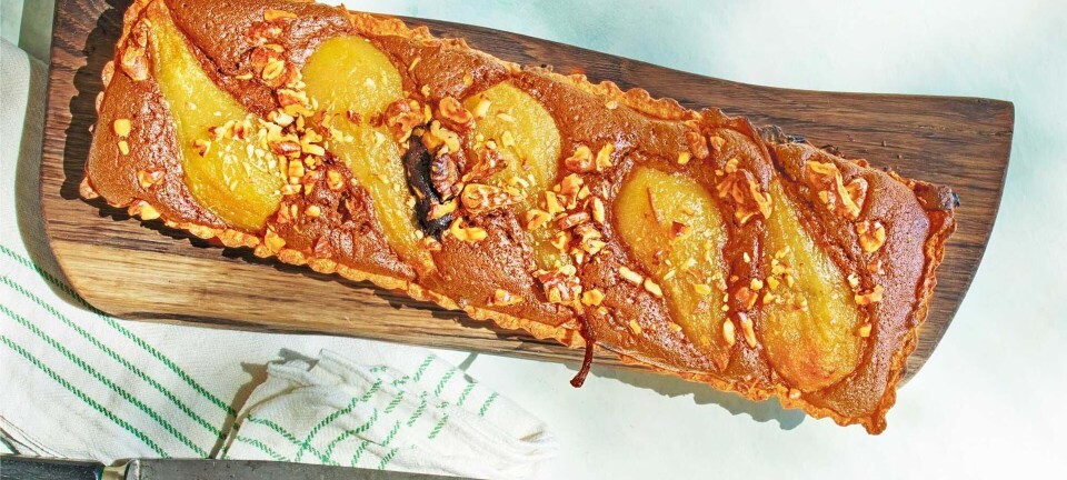 Pæretærte med kakao og valnødder