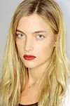 Fra catwalk til hverdag: Se tre lette look