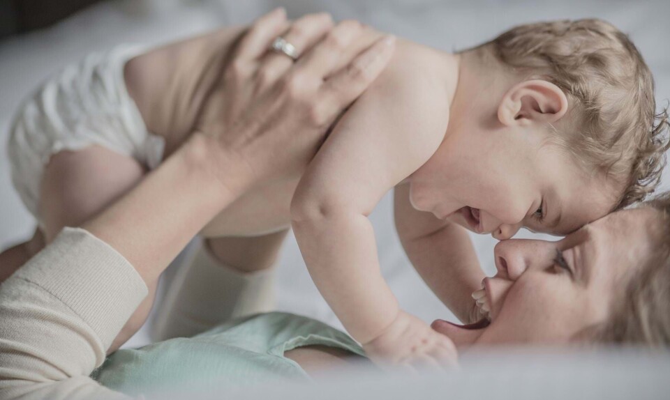 Din baby elsker dig