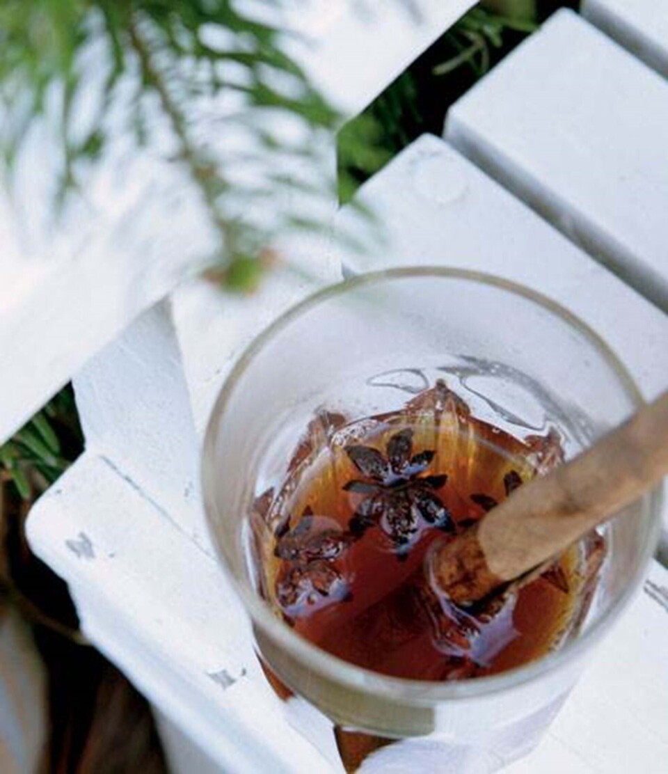 Varm æblejuice