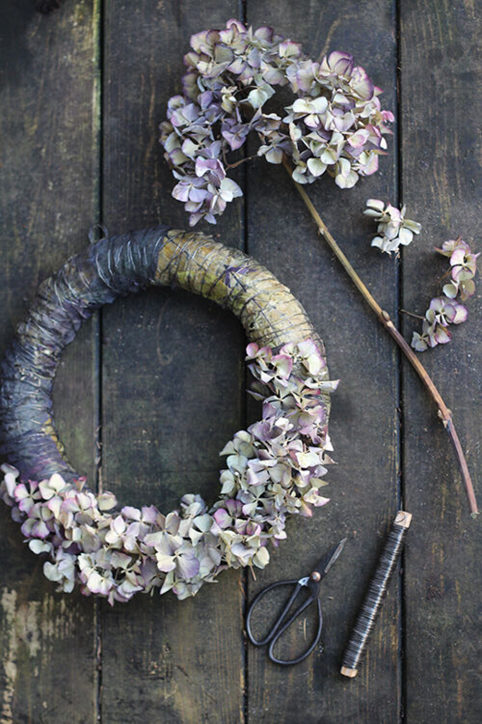 Helårskrans med tørrede blomster