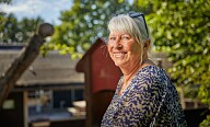 Jette er 80 år og arbejder på fuld tid: 'Mange forstår ikke, at jeg gider'