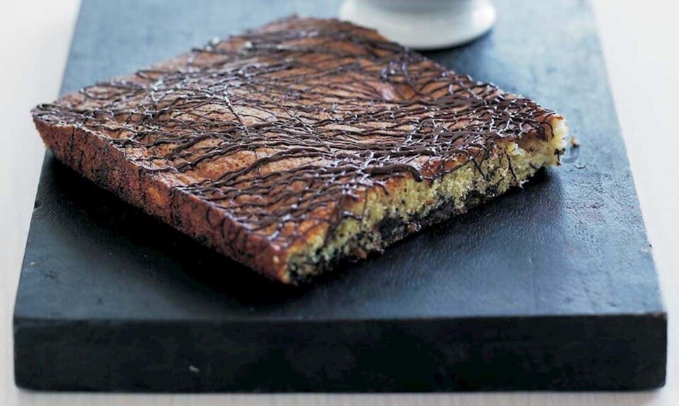 Hjemmebagt banankage med chokolade