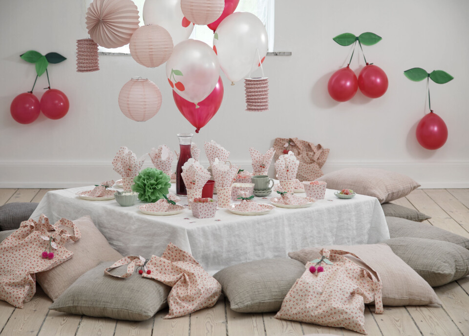 Kirsebær tema Søstrene Grene