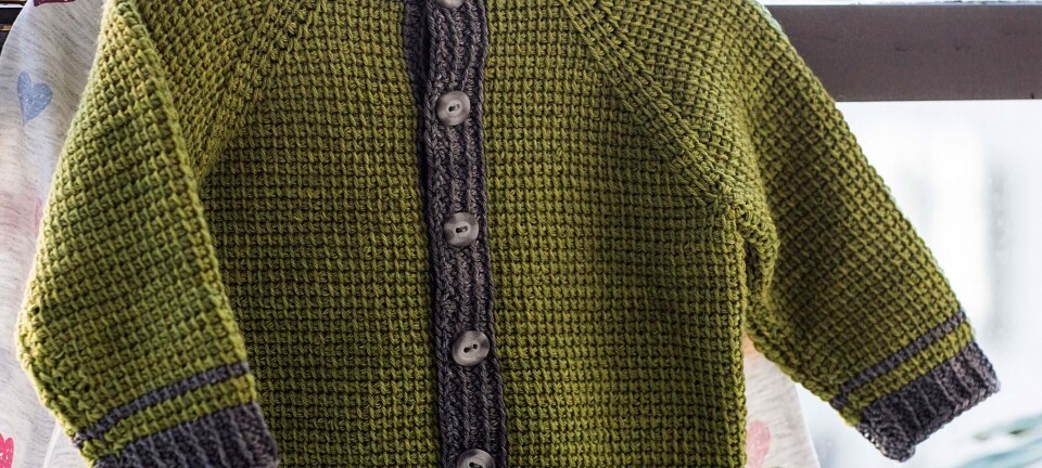 Fin æblegrøn trøje i tunesisk hækling