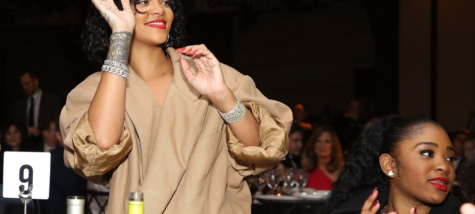 Rihanna giver råd om kærestesorger til fan på Twitter – og det er rørende