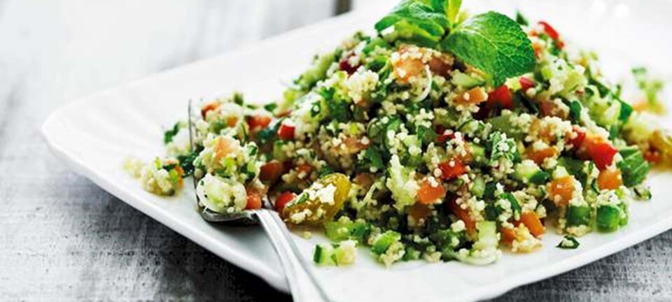 Couscoussalat med rosiner og grønt