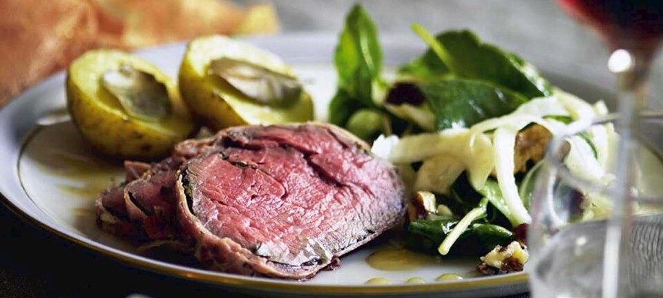 Oksemørbrad med fennikel-pære-salat