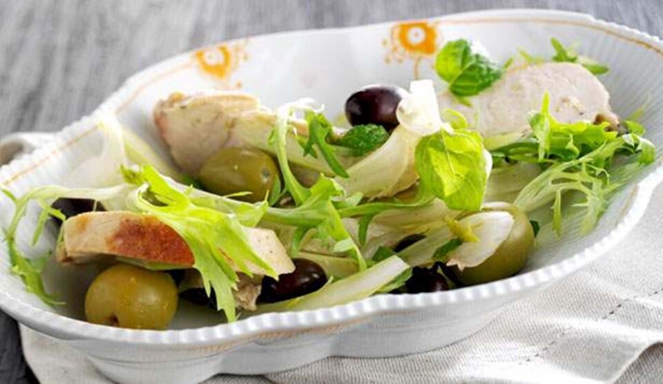 Opskrift på kyllingesalat med fennikel og oliven