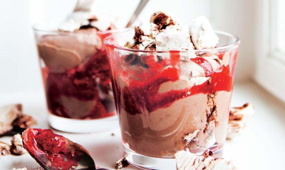 Opskrift på Eton mess med chokolade