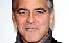 Se George Clooney og andre stjerner læse hadetweets op om dem selv.