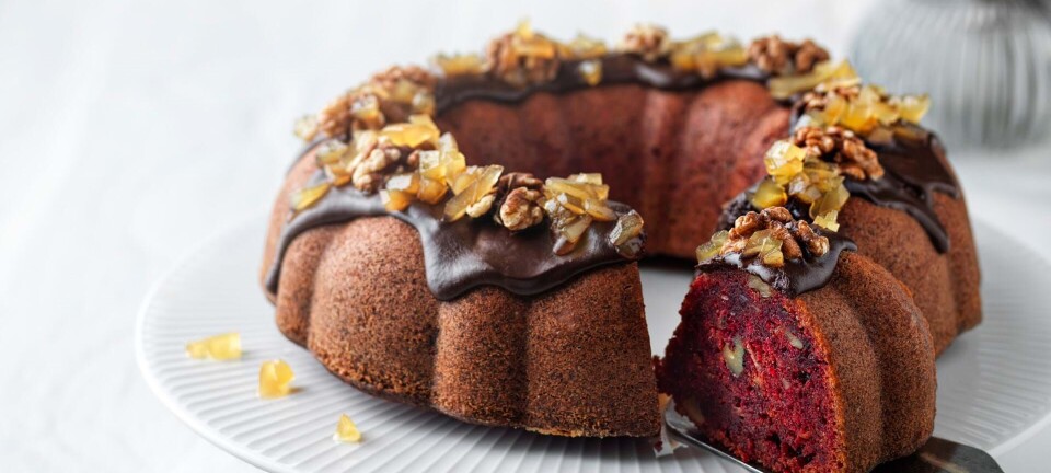 Rødbede- og valnøddekage med ingefær