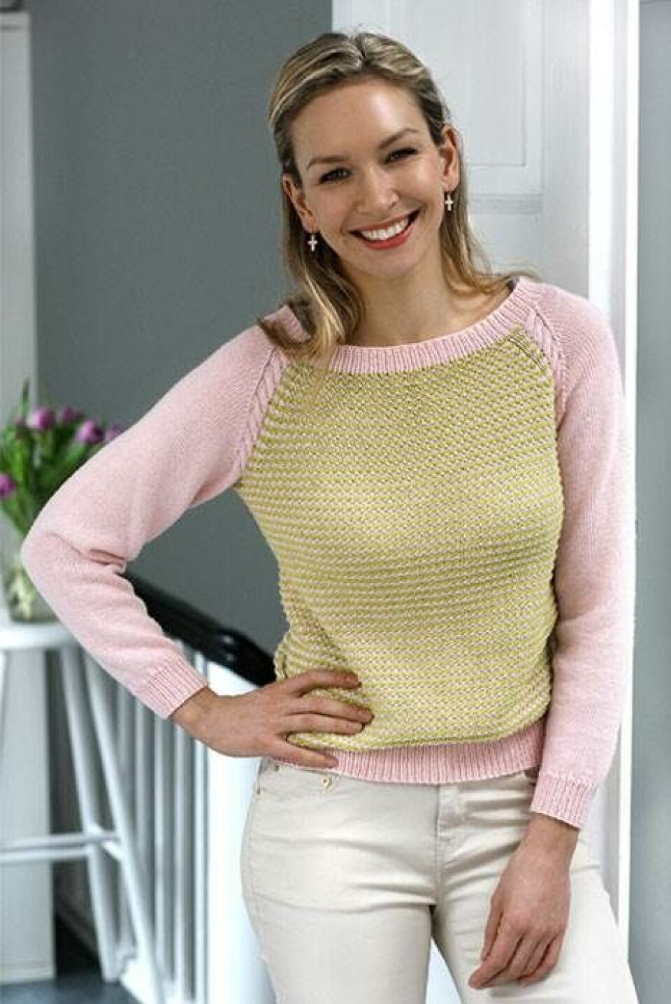 Stribet bluse med snoning ved raglan
