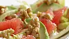 Opskrift på julesalat med grapefrugt, valnødder og avocado