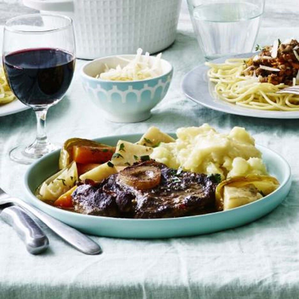 Ossobuco med rodfrugter og kartoffelmos med ost