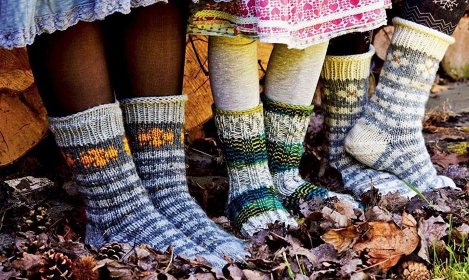 Strik selv: Hjemmestrikkede sokker med mønster eller rib